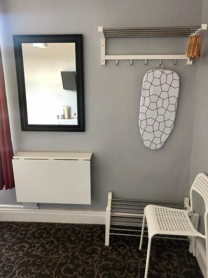 Number 19 Guest House - Self Check In - Under 4 Miles From Barrow In Furness Долтон-ин-Фернесс Экстерьер фото