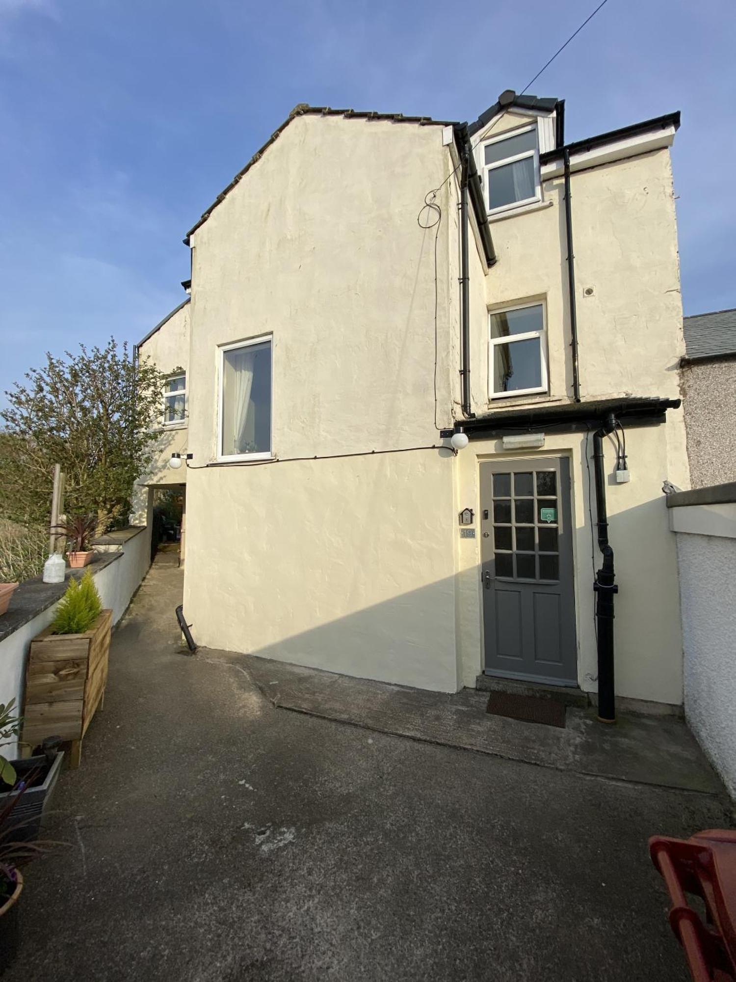 Number 19 Guest House - Self Check In - Under 4 Miles From Barrow In Furness Долтон-ин-Фернесс Экстерьер фото