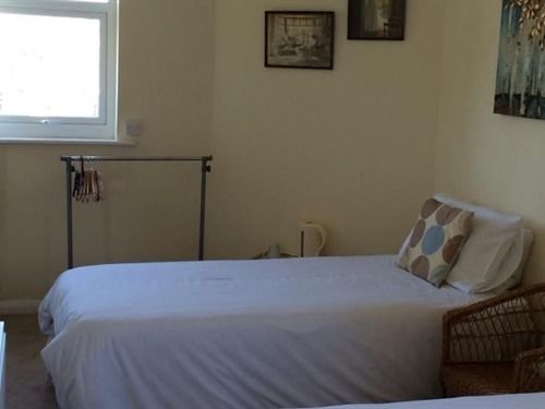 Number 19 Guest House - Self Check In - Under 4 Miles From Barrow In Furness Долтон-ин-Фернесс Экстерьер фото